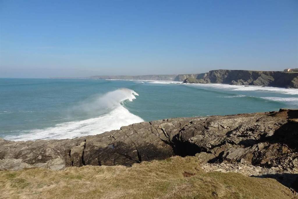 Large 5 Bed 3 Bath House 300 Meters From Beach And Restaurants Newquay  Exterior photo